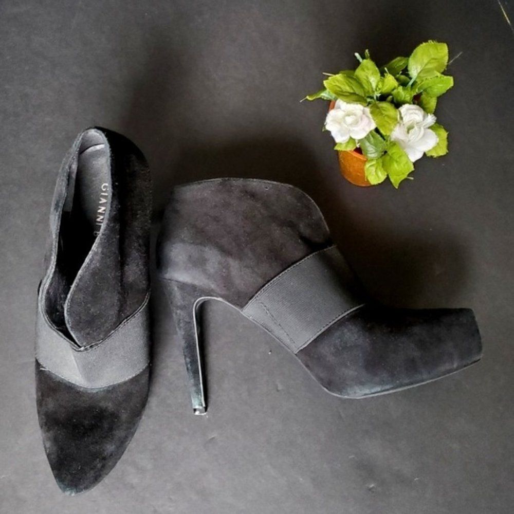 Gianni Bini Black Suede Pumps - Picture 1 of 9